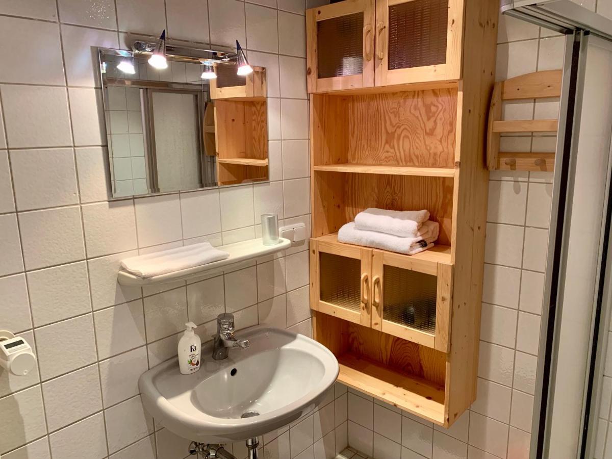 Historische Ferienwohnung Mit Sauna In Lich Bagian luar foto