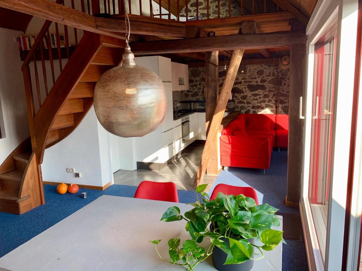 Historische Ferienwohnung Mit Sauna In Lich Bagian luar foto